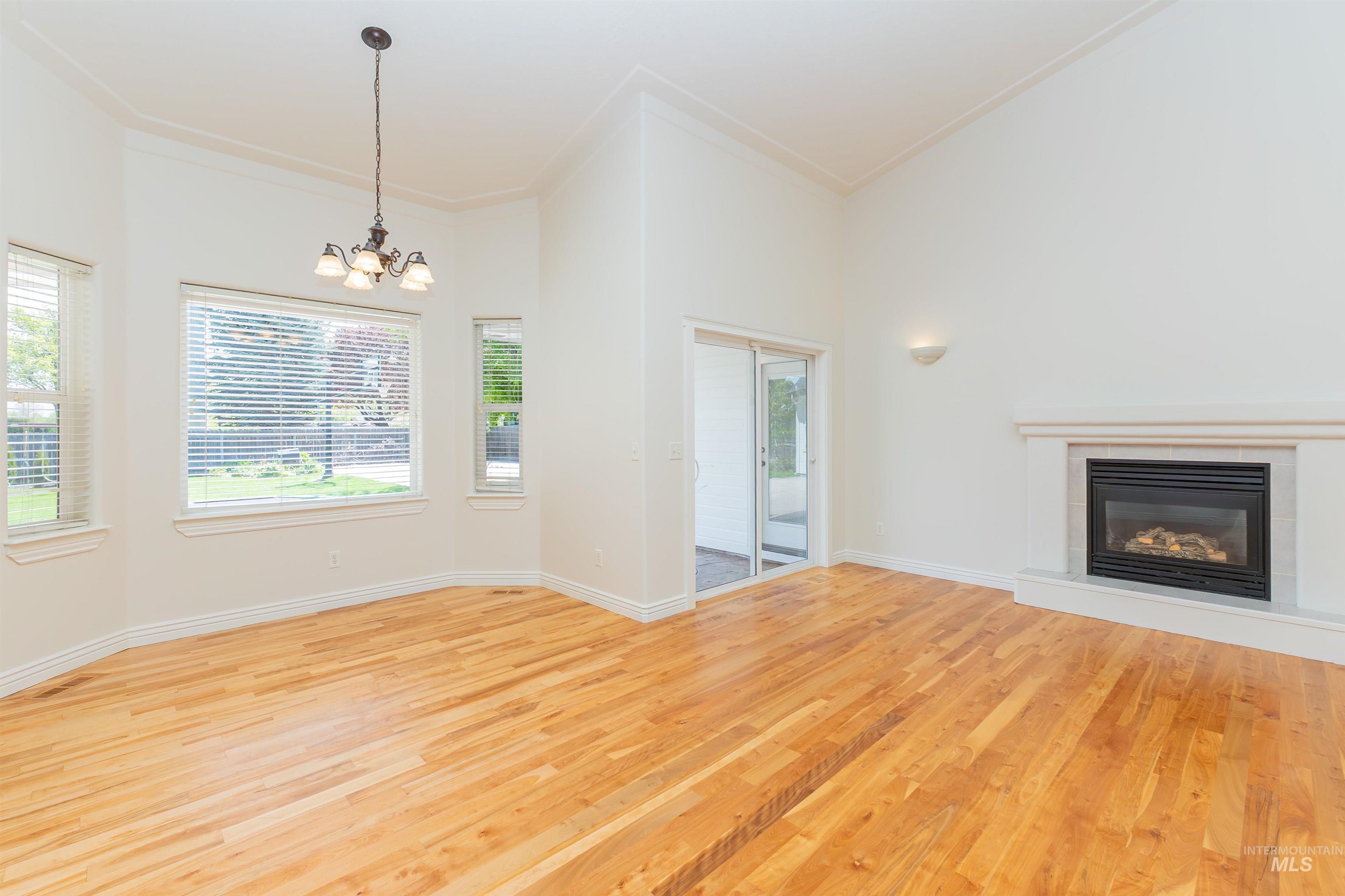 2628 S Simsbury, Boise, Idaho 83709, 4 Bedrooms, 3 Bathrooms, Residential For Sale, Price $899,999,MLS 98982697
