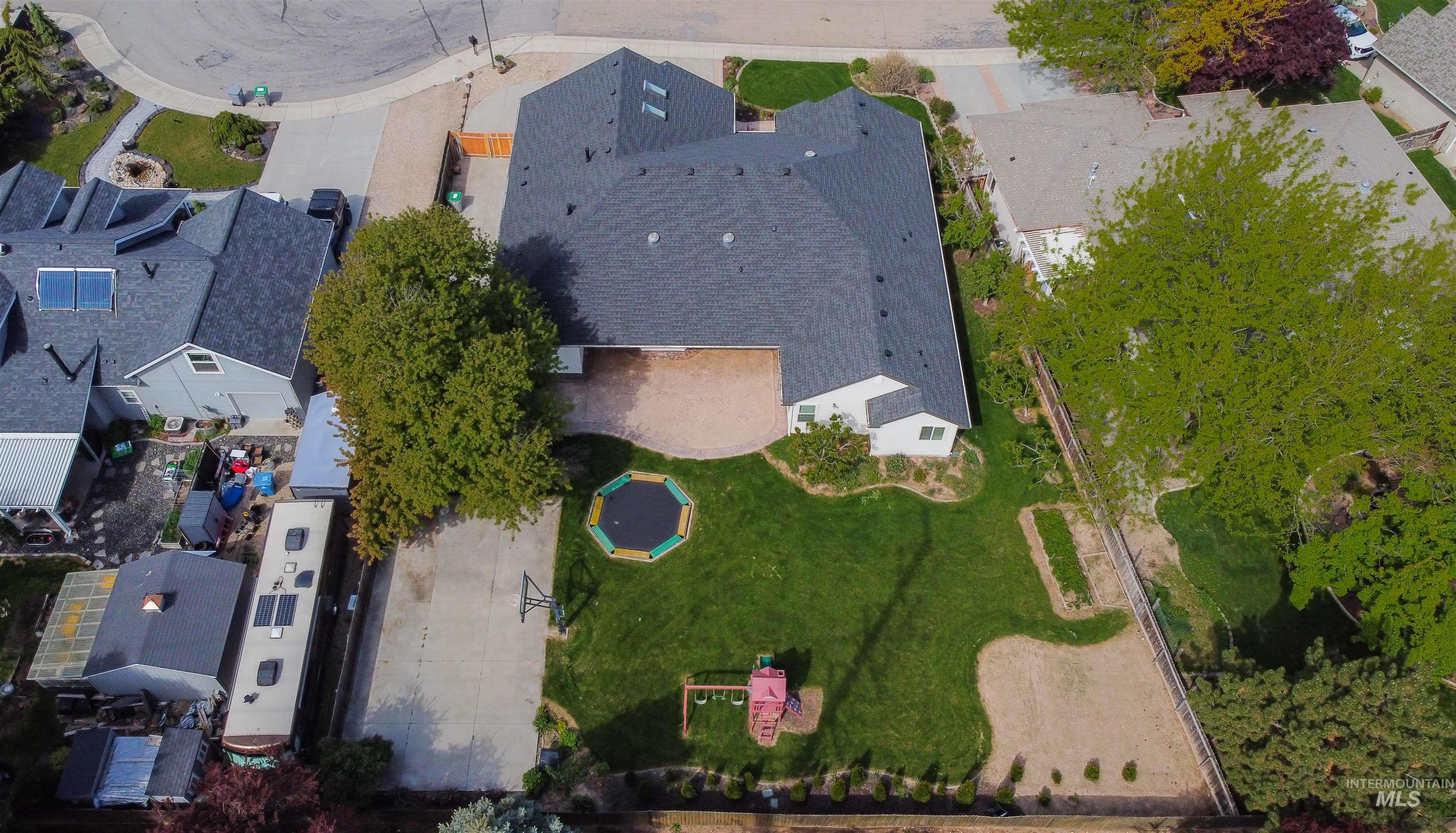 2628 S Simsbury, Boise, Idaho 83709, 4 Bedrooms, 3 Bathrooms, Residential For Sale, Price $899,999,MLS 98982697