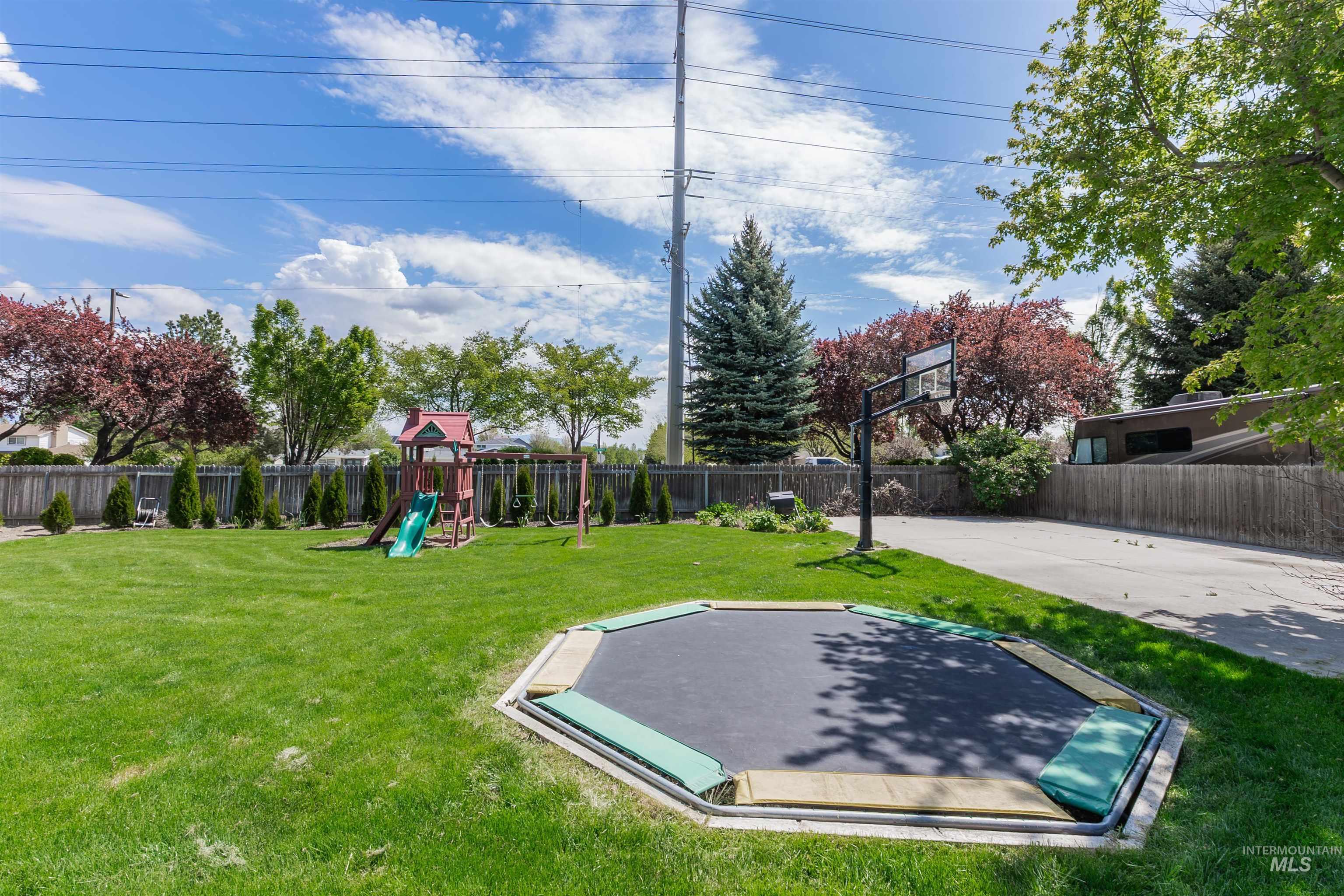 2628 S Simsbury, Boise, Idaho 83709, 4 Bedrooms, 3 Bathrooms, Residential For Sale, Price $899,999,MLS 98982697