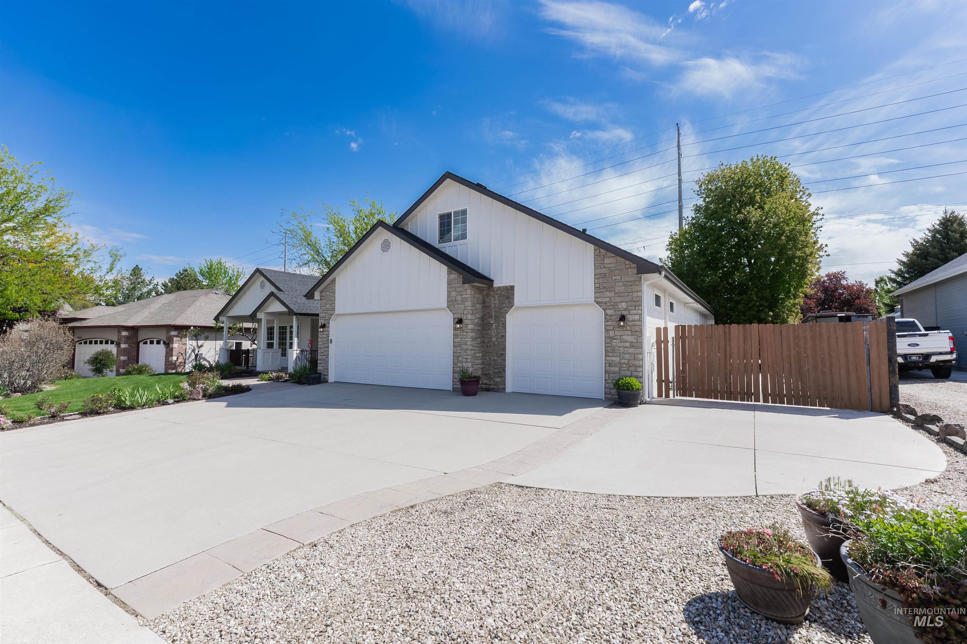 2628 S Simsbury, Boise, Idaho 83709, 4 Bedrooms, 3 Bathrooms, Residential For Sale, Price $899,999,MLS 98982697