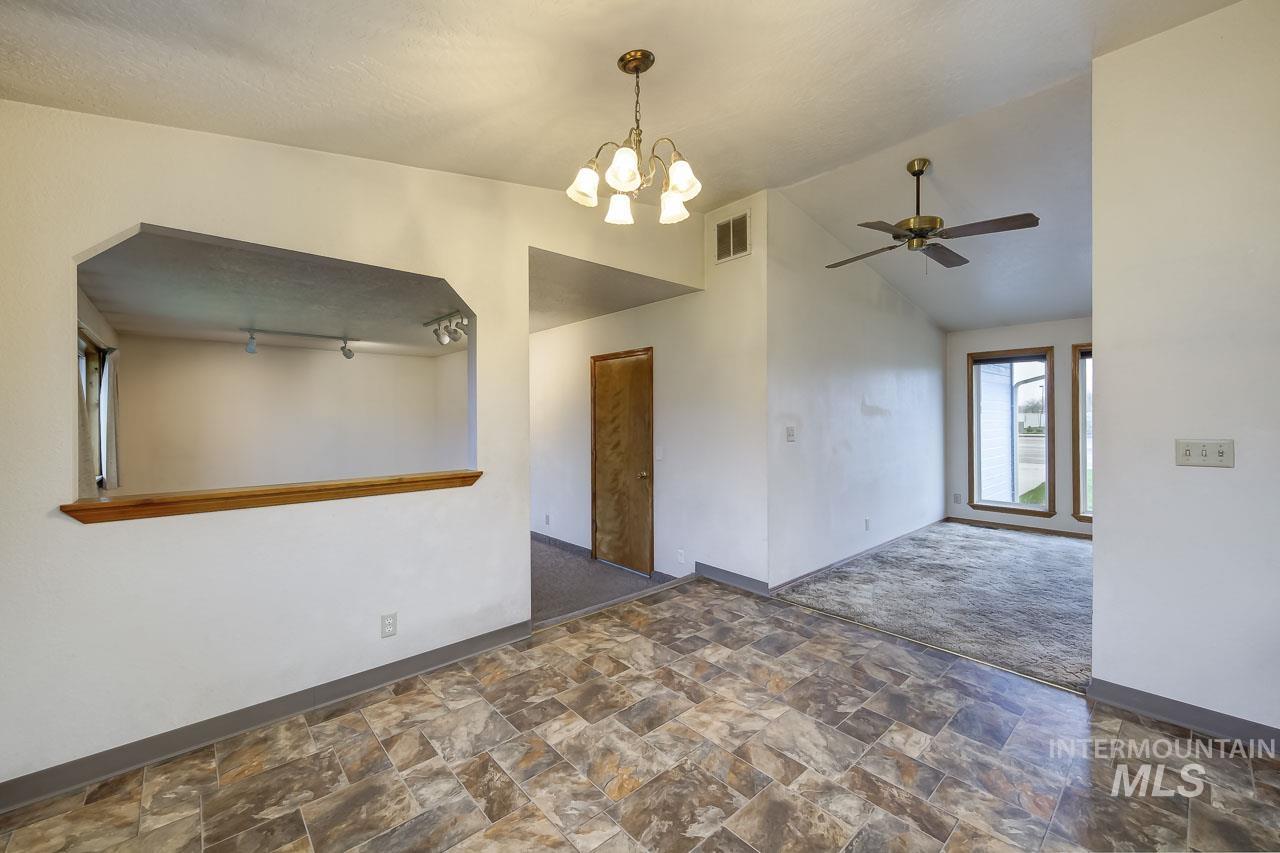 711 E Ustick Rd, Caldwell, Idaho 83605, 3 Bedrooms, 2 Bathrooms, Residential For Sale, Price $345,000, 98982698