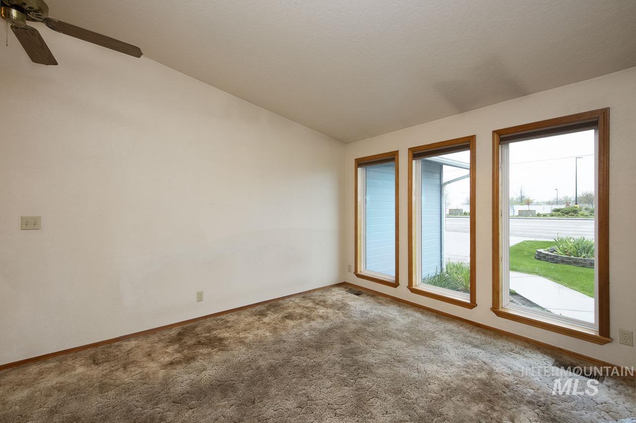 711 E Ustick Rd, Caldwell, Idaho 83605, 3 Bedrooms, 2 Bathrooms, Residential For Sale, Price $345,000, 98982698