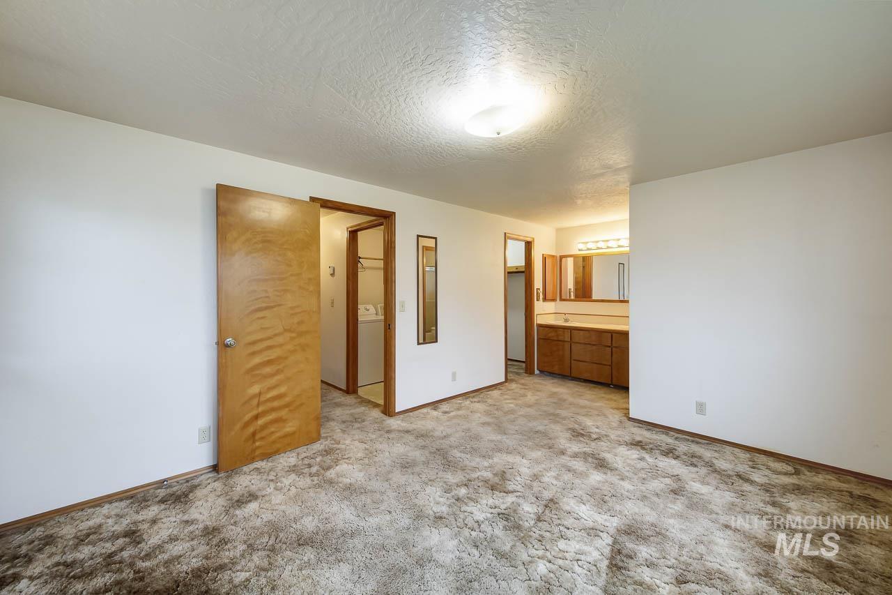 711 E Ustick Rd, Caldwell, Idaho 83605, 3 Bedrooms, 2 Bathrooms, Residential For Sale, Price $345,000, 98982698