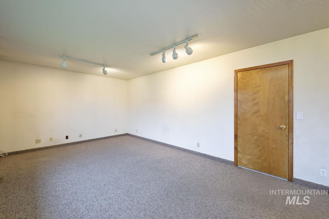 711 E Ustick Rd, Caldwell, Idaho 83605, 3 Bedrooms, 2 Bathrooms, Residential For Sale, Price $345,000, 98982698