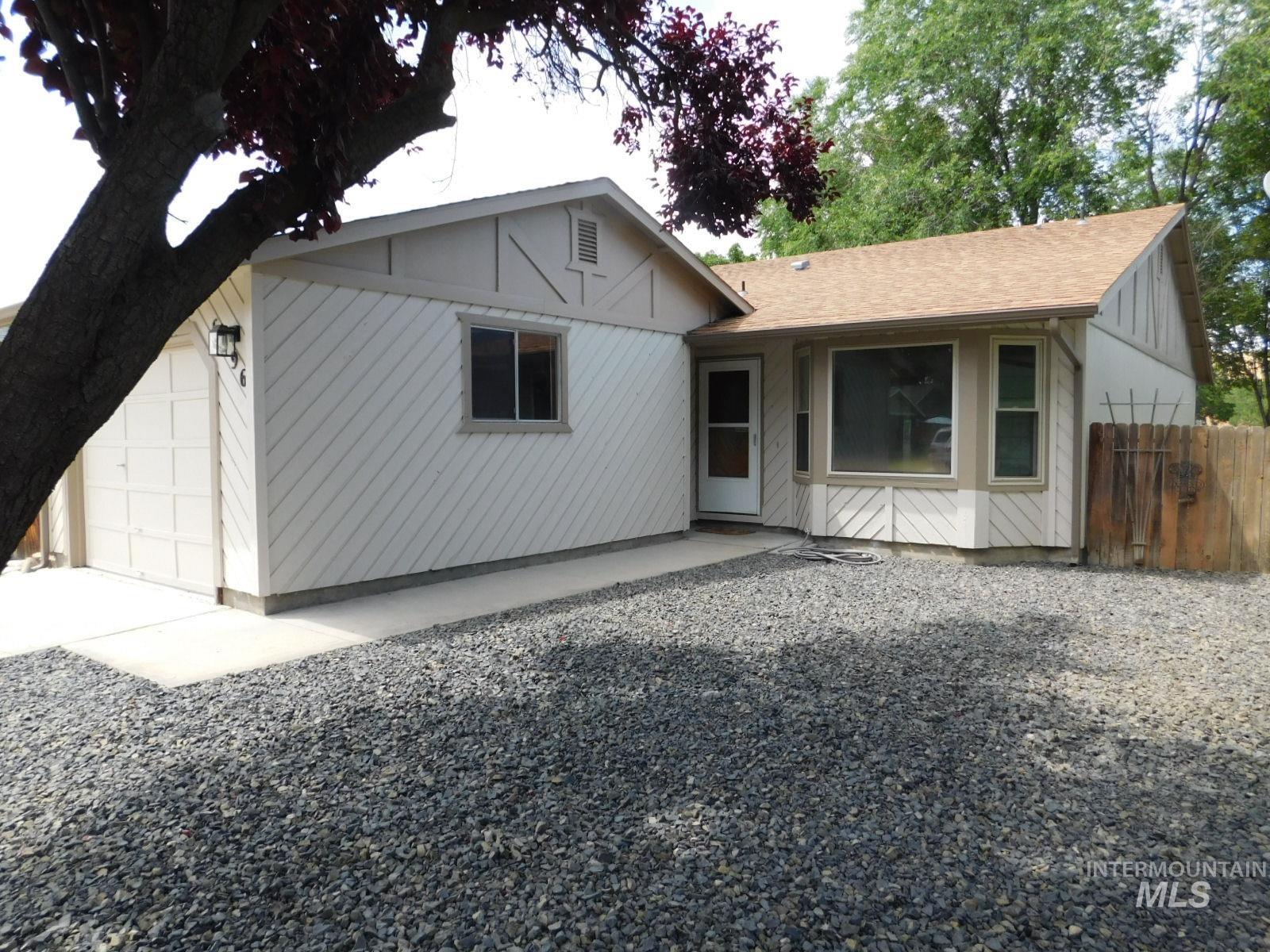 6996 W GILLIS, Boise, Idaho 83714, 2 Bedrooms, 1 Bathroom, Residential For Sale, Price $394,900, 98982699