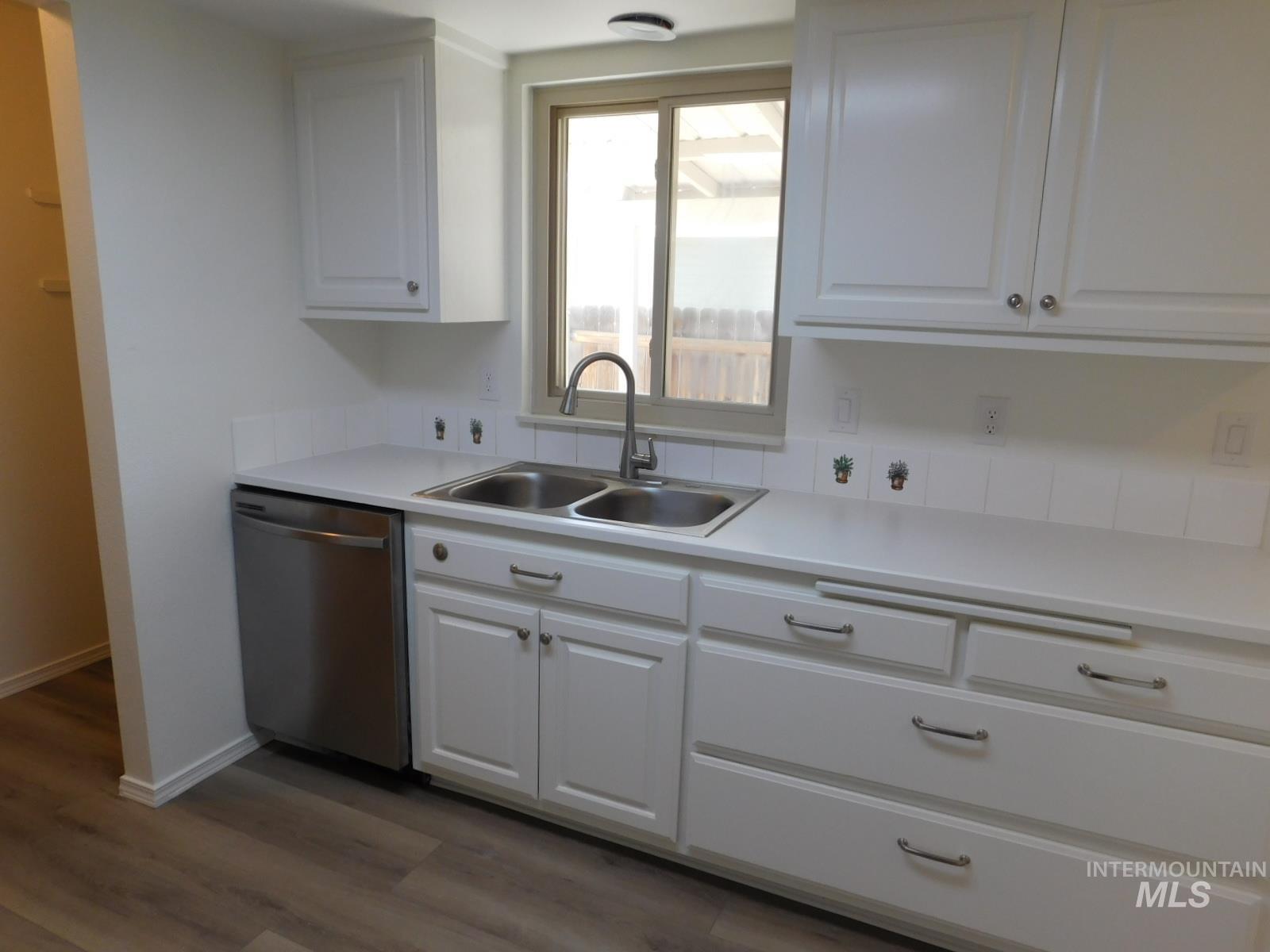 6996 W GILLIS, Boise, Idaho 83714, 2 Bedrooms, 1 Bathroom, Residential For Sale, Price $394,900, 98982699