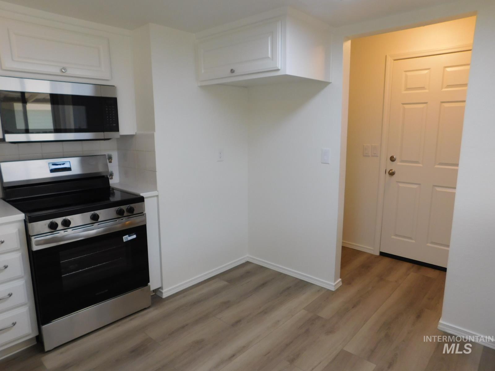 6996 W GILLIS, Boise, Idaho 83714, 2 Bedrooms, 1 Bathroom, Residential For Sale, Price $394,900, 98982699