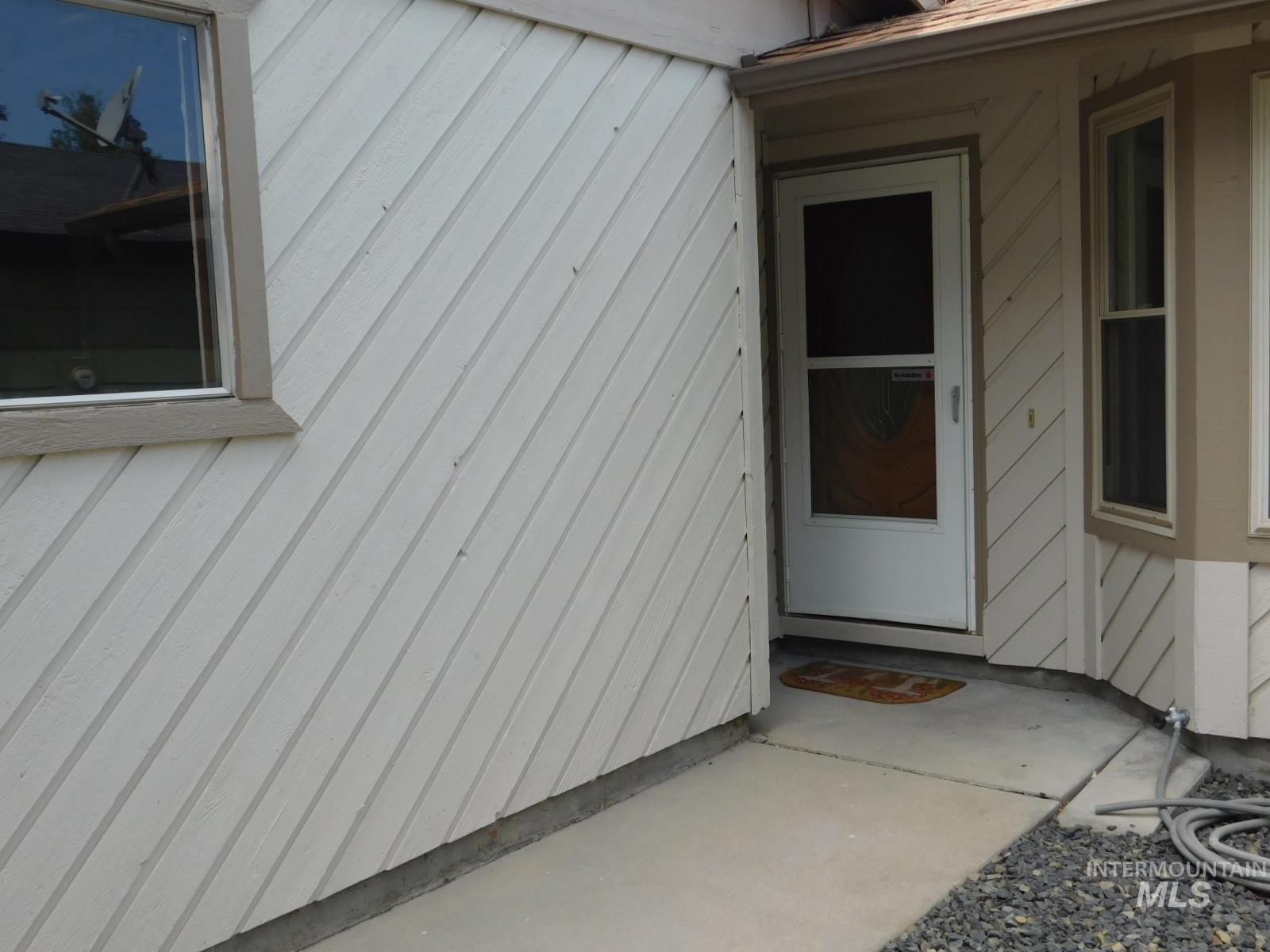 6996 W GILLIS, Boise, Idaho 83714, 2 Bedrooms, 1 Bathroom, Residential For Sale, Price $394,900, 98982699