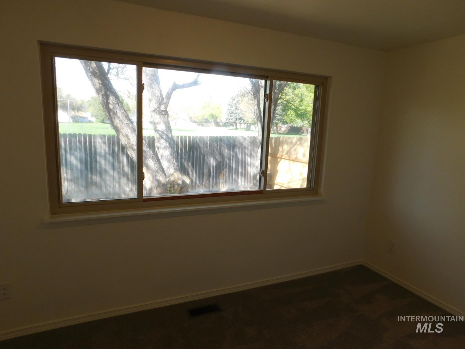 6996 W GILLIS, Boise, Idaho 83714, 2 Bedrooms, 1 Bathroom, Residential For Sale, Price $394,900, 98982699