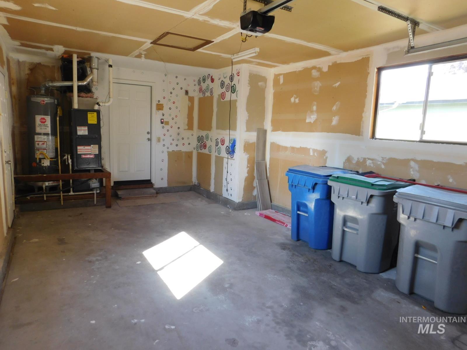 6996 W GILLIS, Boise, Idaho 83714, 2 Bedrooms, 1 Bathroom, Residential For Sale, Price $410,000, 98982699