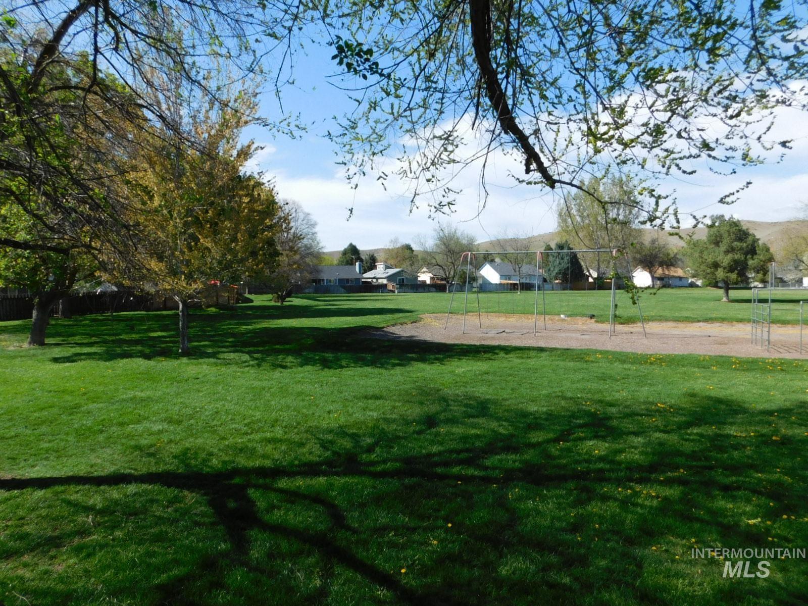 6996 W GILLIS, Boise, Idaho 83714, 2 Bedrooms, 1 Bathroom, Residential For Sale, Price $394,900, 98982699