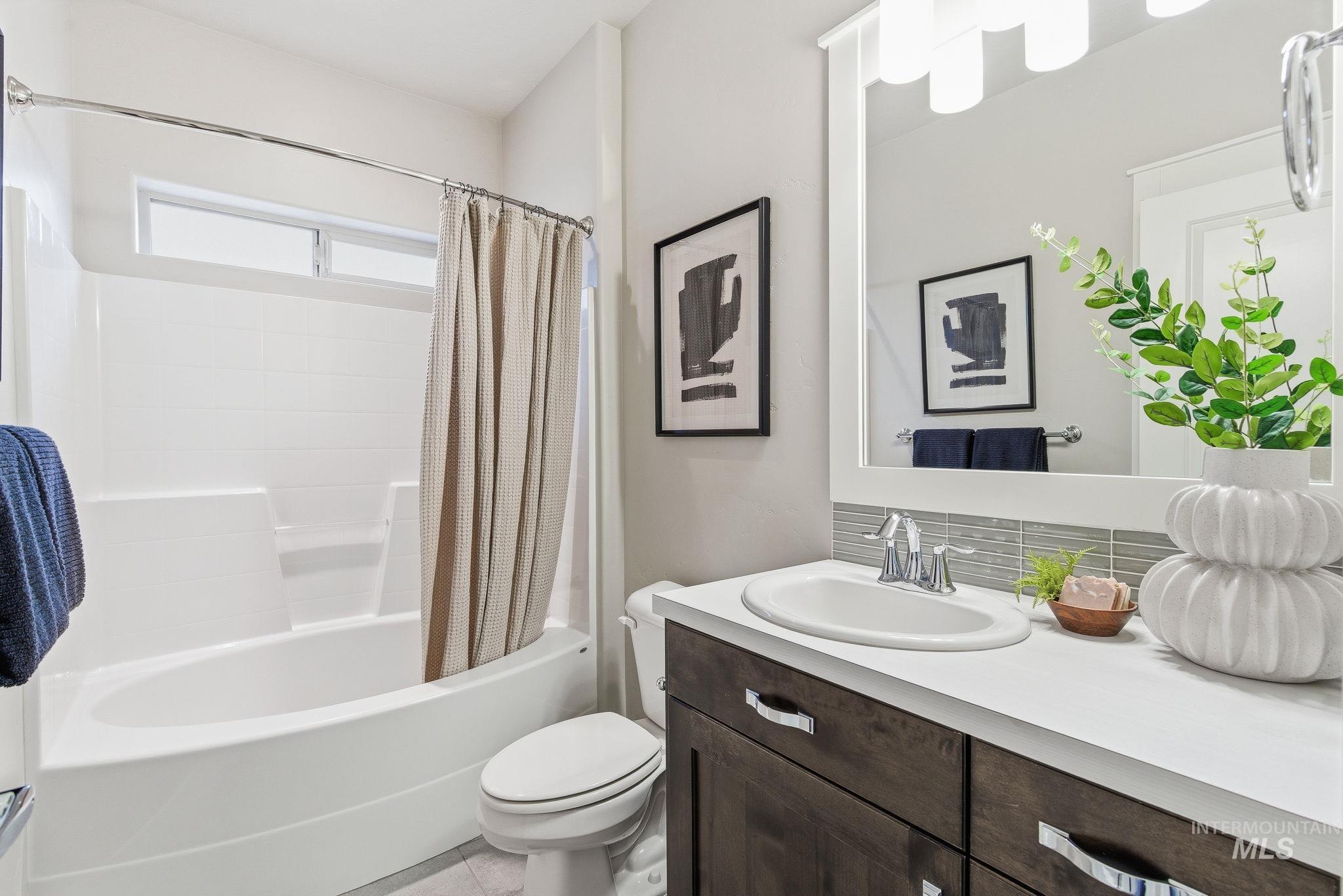 3179 N Cherry Laurel Way, Star, Idaho 83669, 3 Bedrooms, 2 Bathrooms, Residential For Sale, Price $535,000, 98982701