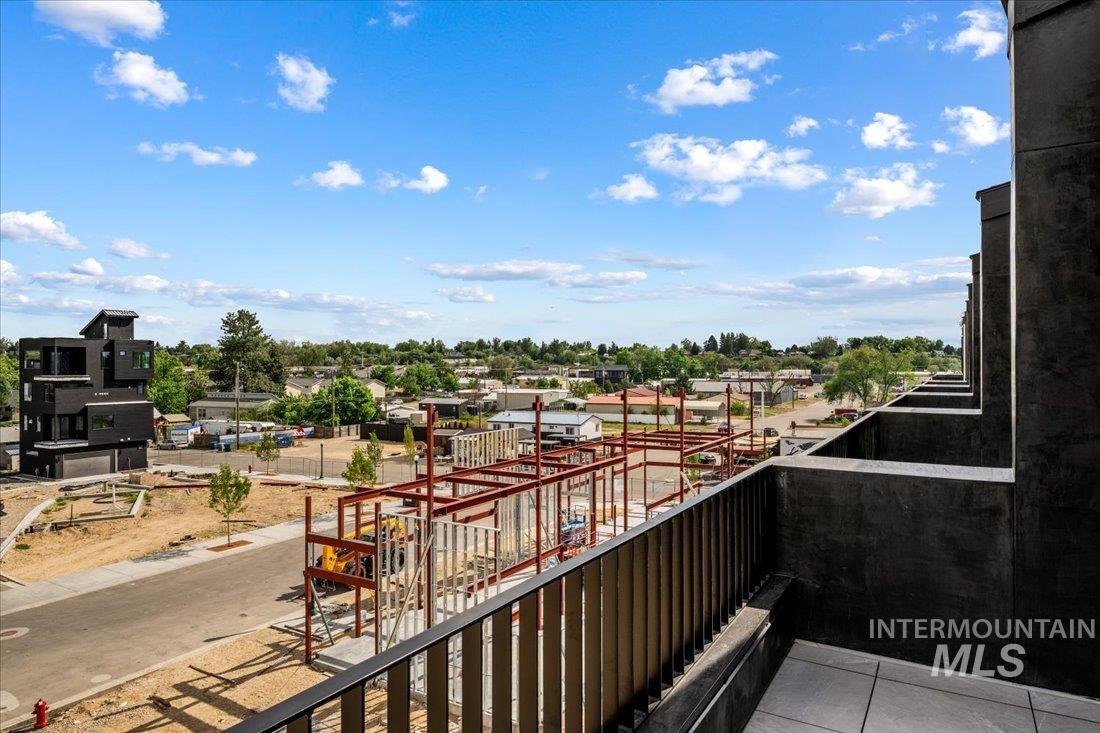 311 E Palapa Lane, Garden City, Idaho 83714, 3 Bedrooms, 3.5 Bathrooms, Residential For Sale, Price $839,900,MLS 98982704