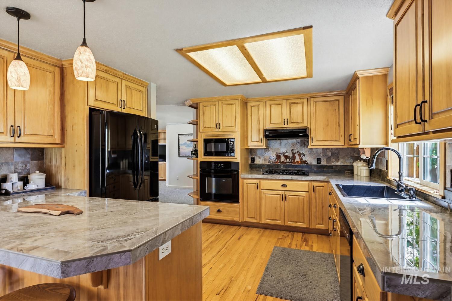 3232 S McCormick Way, Boise, Idaho 83709-3733, 3 Bedrooms, 2 Bathrooms, Residential For Sale, Price $830,000,MLS 98982707