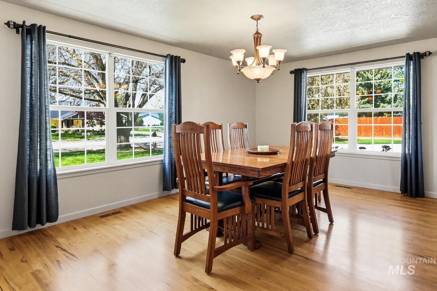 3232 S McCormick Way, Boise, Idaho 83709-3733, 3 Bedrooms, 2 Bathrooms, Residential For Sale, Price $830,000,MLS 98982707