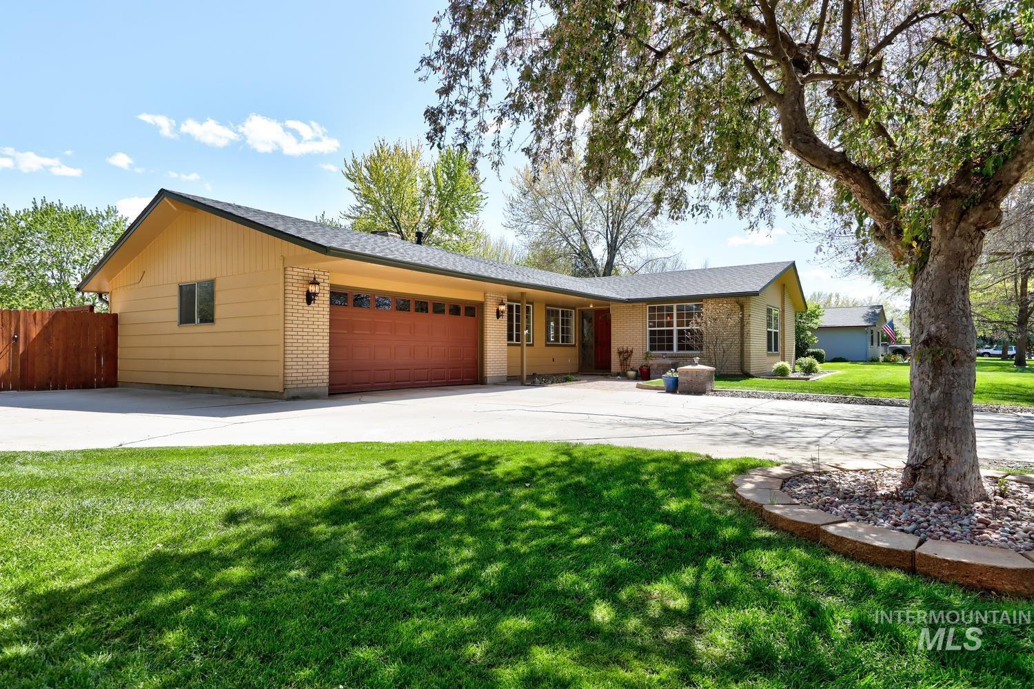3232 S McCormick Way, Boise, Idaho 83709-3733, 3 Bedrooms, 2 Bathrooms, Residential For Sale, Price $830,000,MLS 98982707
