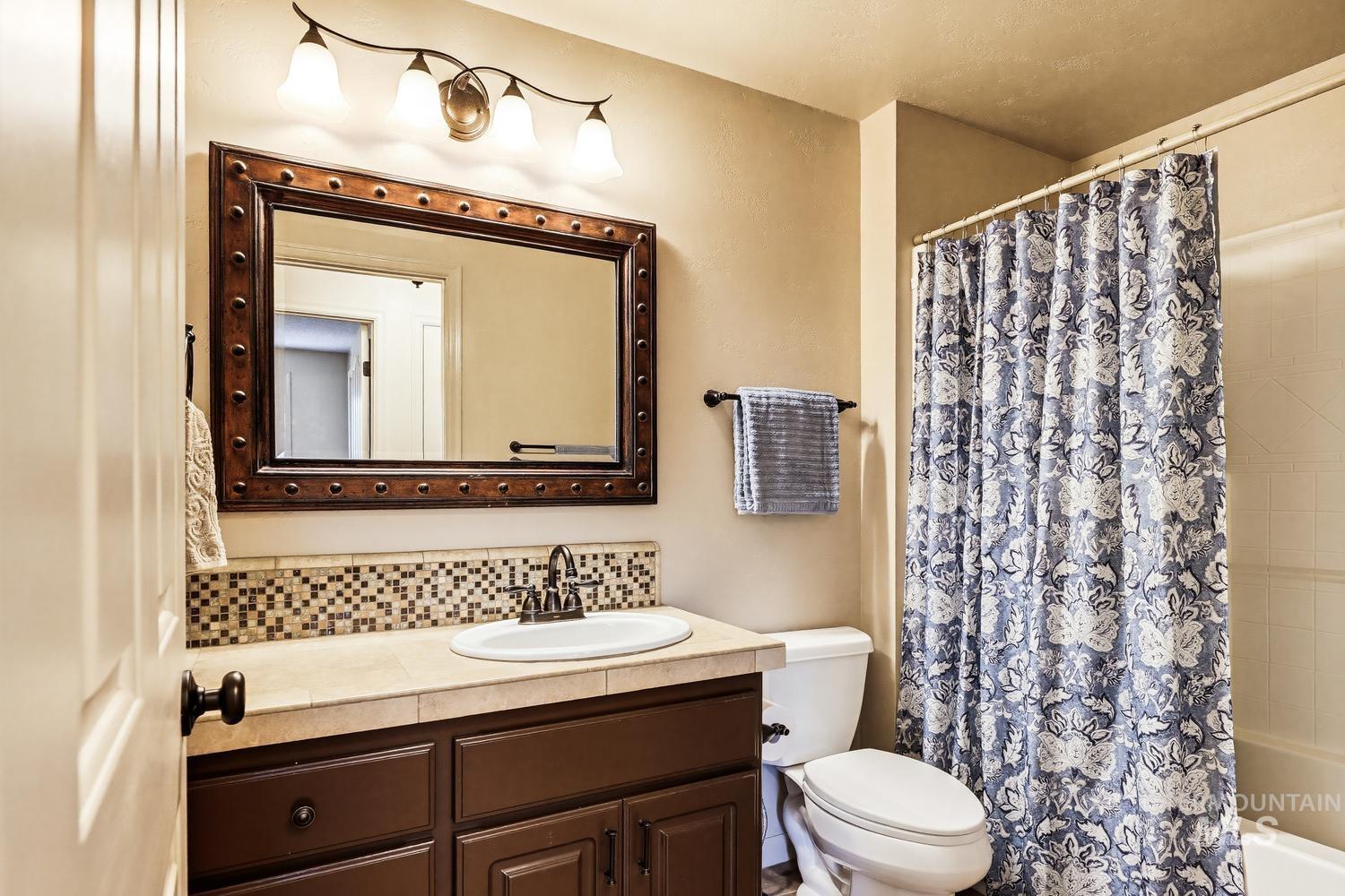 3232 S McCormick Way, Boise, Idaho 83709-3733, 3 Bedrooms, 2 Bathrooms, Residential For Sale, Price $830,000,MLS 98982707