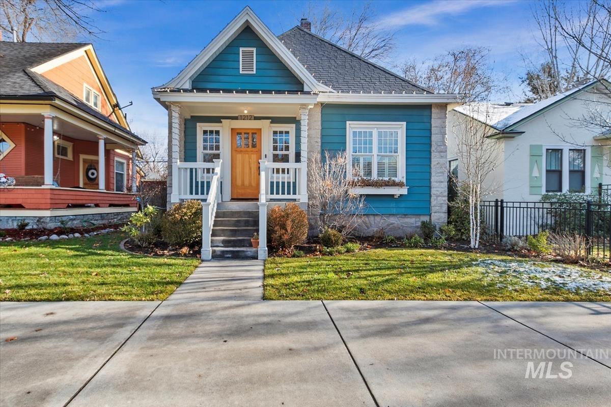 1212 N 13th St, Boise, Idaho 83702-4115, 3 Bedrooms, 2.5 Bathrooms, Residential For Sale, Price $849,000,MLS 98982710
