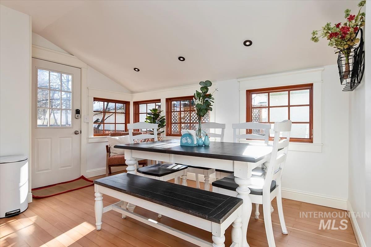 1212 N 13th St, Boise, Idaho 83702-4115, 3 Bedrooms, 2.5 Bathrooms, Residential For Sale, Price $849,000,MLS 98982710