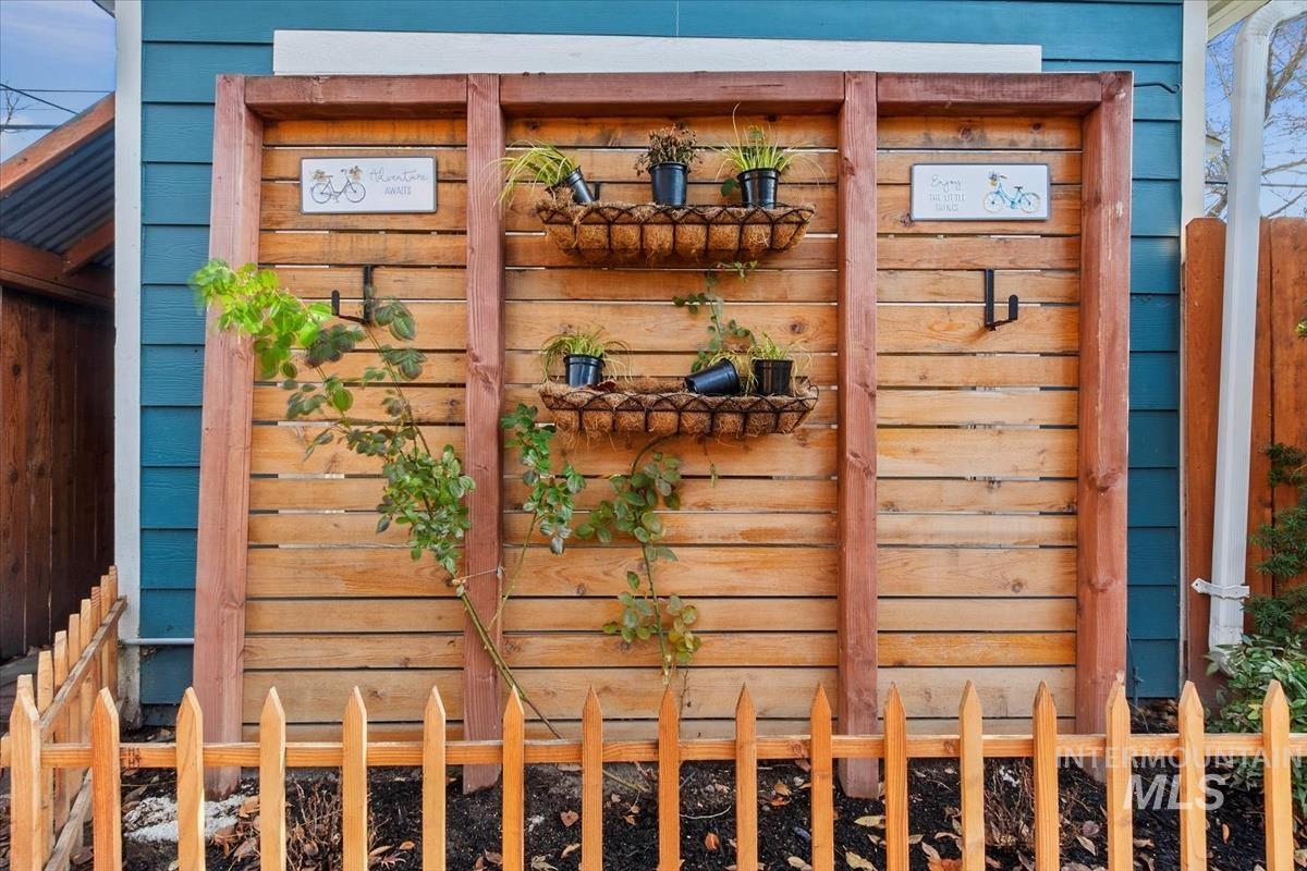 1212 N 13th St, Boise, Idaho 83702-4115, 3 Bedrooms, 2.5 Bathrooms, Residential For Sale, Price $849,000,MLS 98982710