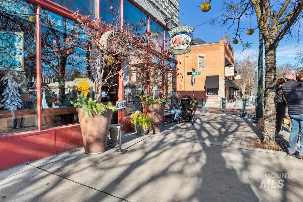 1212 N 13th St, Boise, Idaho 83702-4115, 3 Bedrooms, 2.5 Bathrooms, Residential For Sale, Price $849,000,MLS 98982710