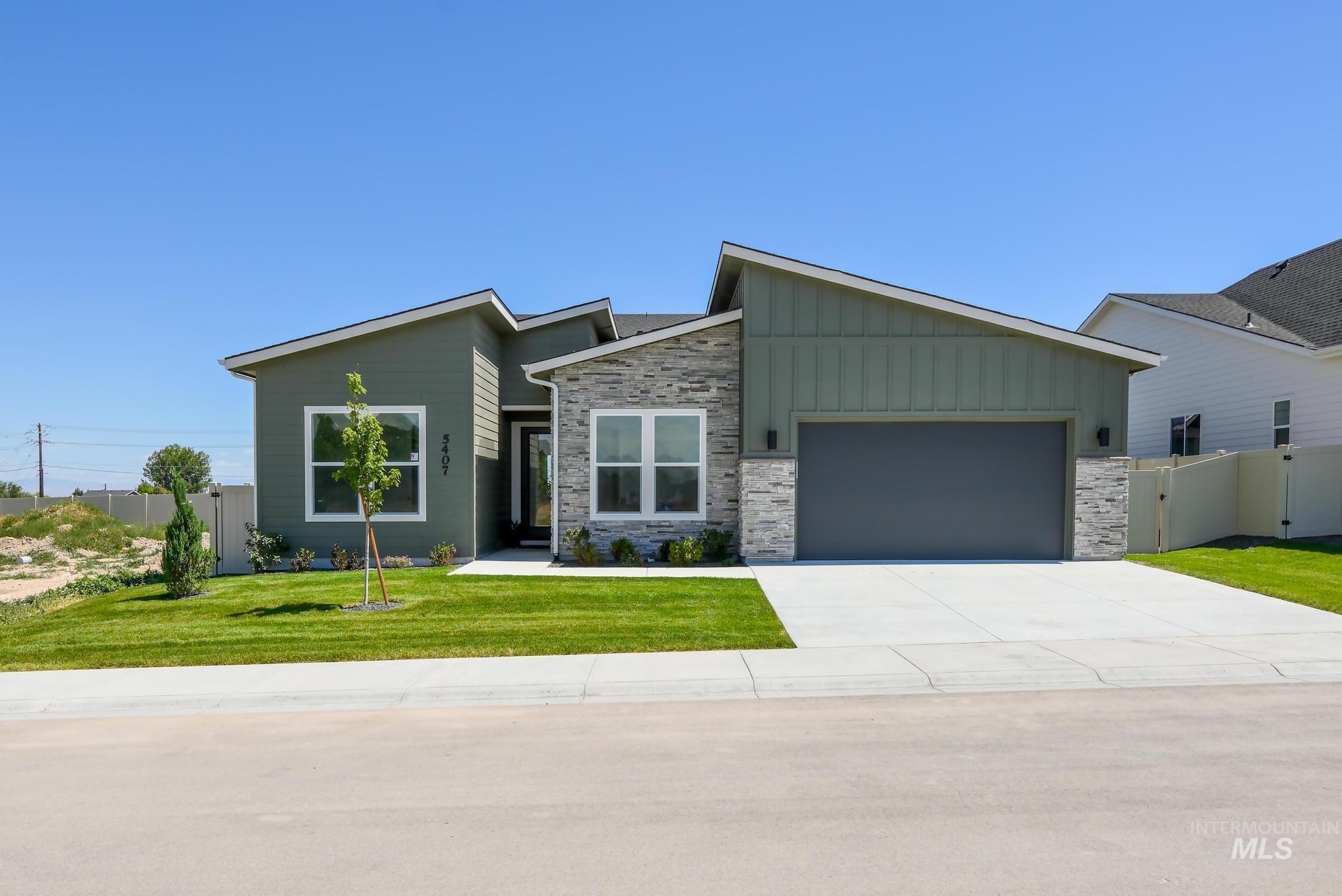 10882 W Wellness St, Kuna, Idaho 83634, 3 Bedrooms, 2.5 Bathrooms, Residential For Sale, Price $755,000,MLS 98982711