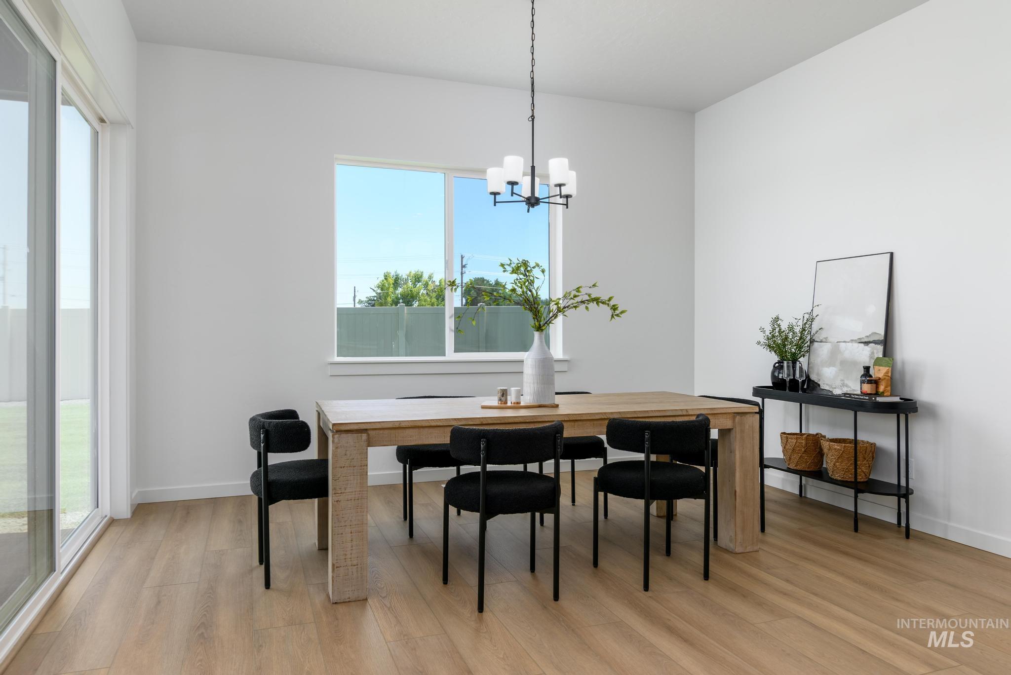 10882 W Wellness St, Kuna, Idaho 83634, 3 Bedrooms, 2.5 Bathrooms, Residential For Sale, Price $755,000, 98982711