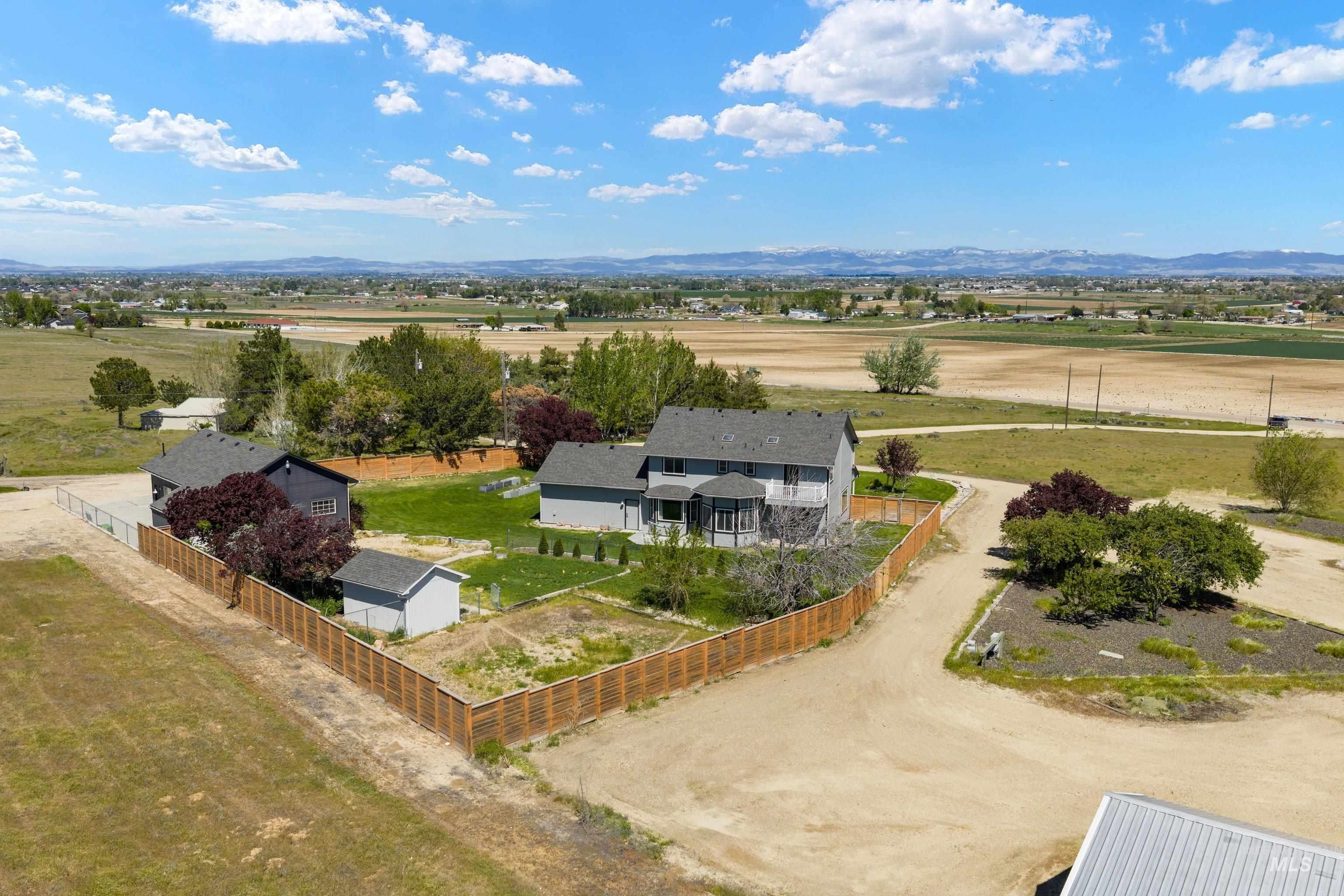 7657 Track Rd, Nampa, Idaho 83686, 4 Bedrooms, 3 Bathrooms, Residential For Sale, Price $985,000, 98982712