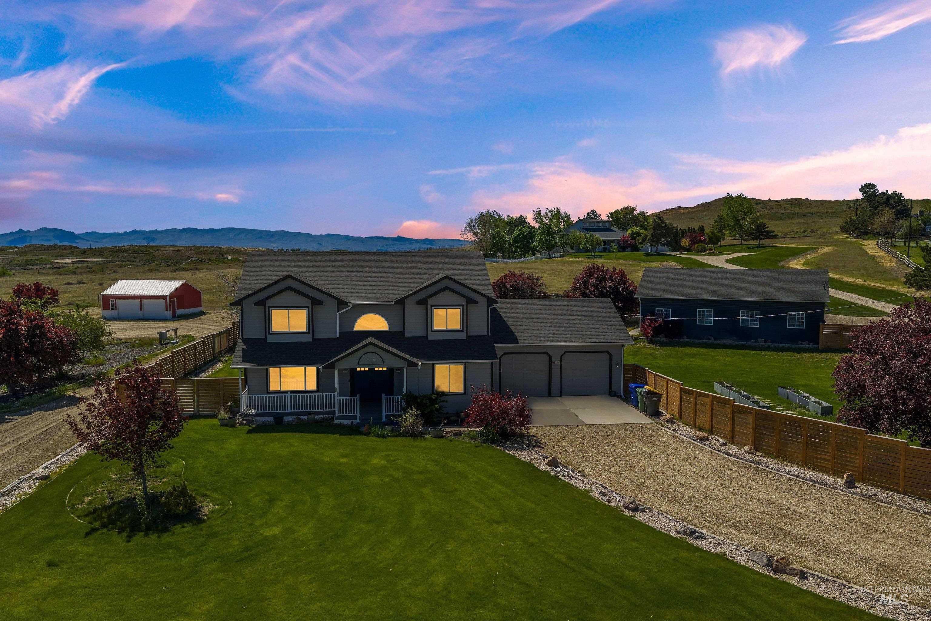7657 Track Rd, Nampa, Idaho 83686, 4 Bedrooms, 3 Bathrooms, Residential For Sale, Price $985,000, 98982712