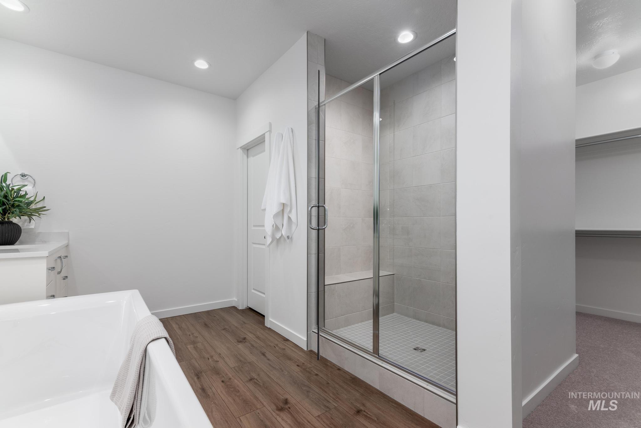 2585 N Silverbell Way, Eagle, Idaho 83616, 5 Bedrooms, 4.5 Bathrooms, Residential For Sale, Price $976,000, 98982714