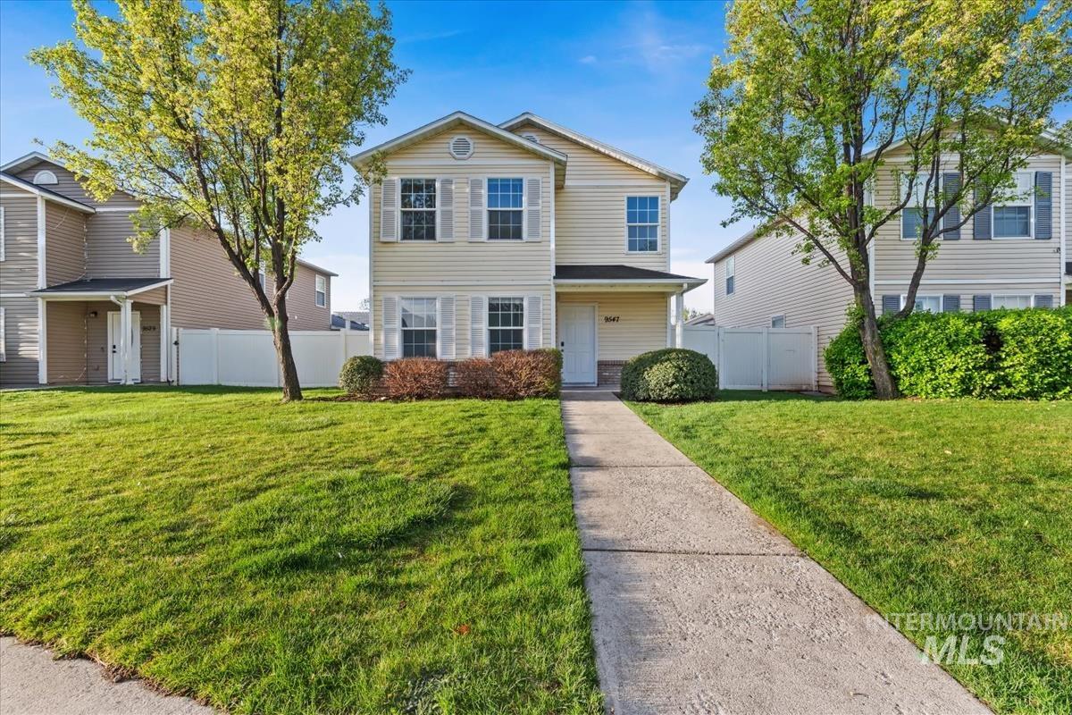 9547 W Shelborne, Boise, Idaho 83709, 3 Bedrooms, 2.5 Bathrooms, Residential For Sale, Price $405,000,MLS 98982717