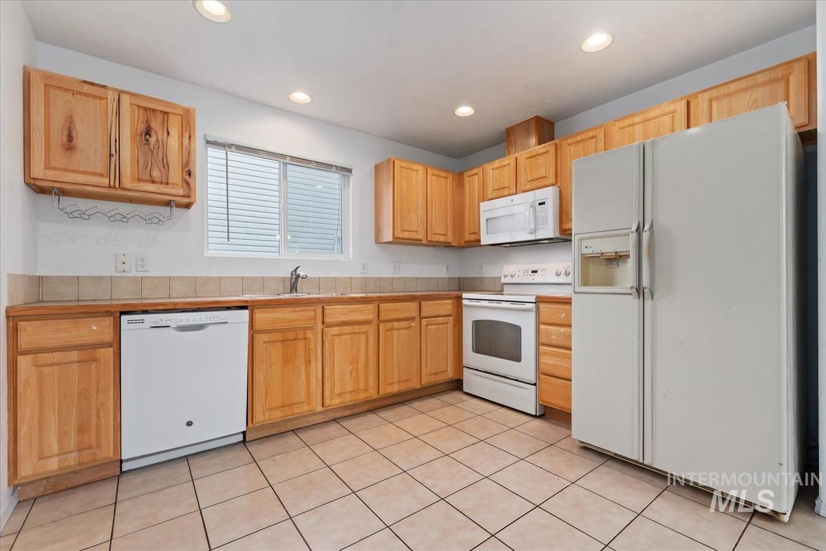 9547 W Shelborne, Boise, Idaho 83709, 3 Bedrooms, 2.5 Bathrooms, Residential For Sale, Price $405,000, 98982717