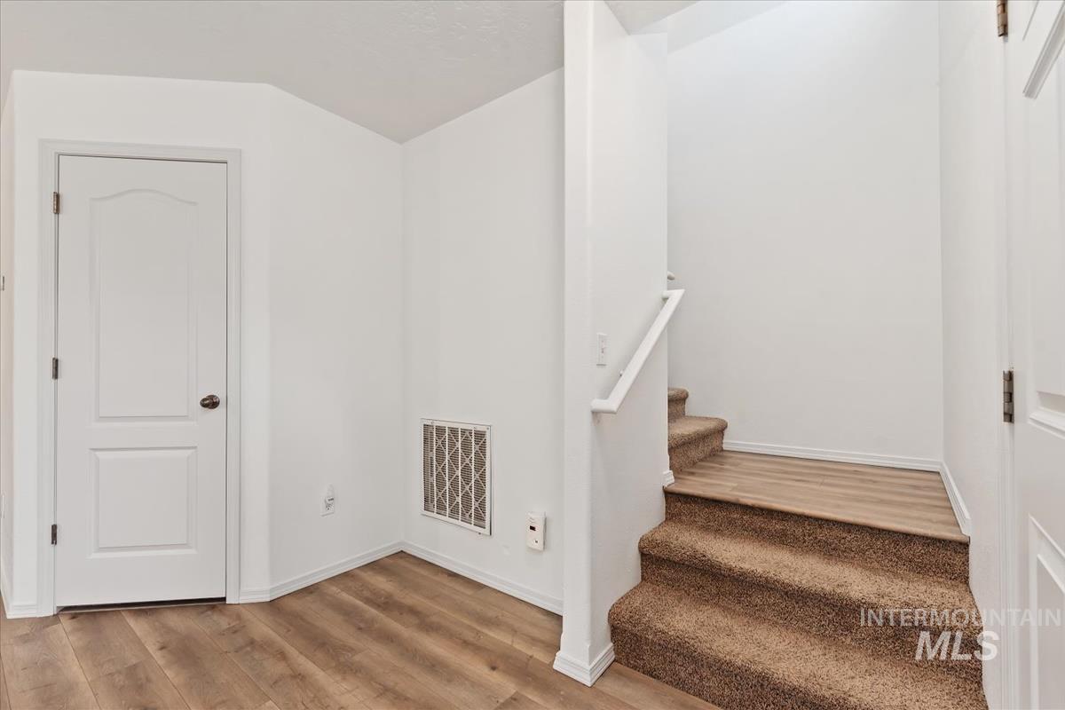 9547 W Shelborne, Boise, Idaho 83709, 3 Bedrooms, 2.5 Bathrooms, Residential For Sale, Price $405,000, 98982717