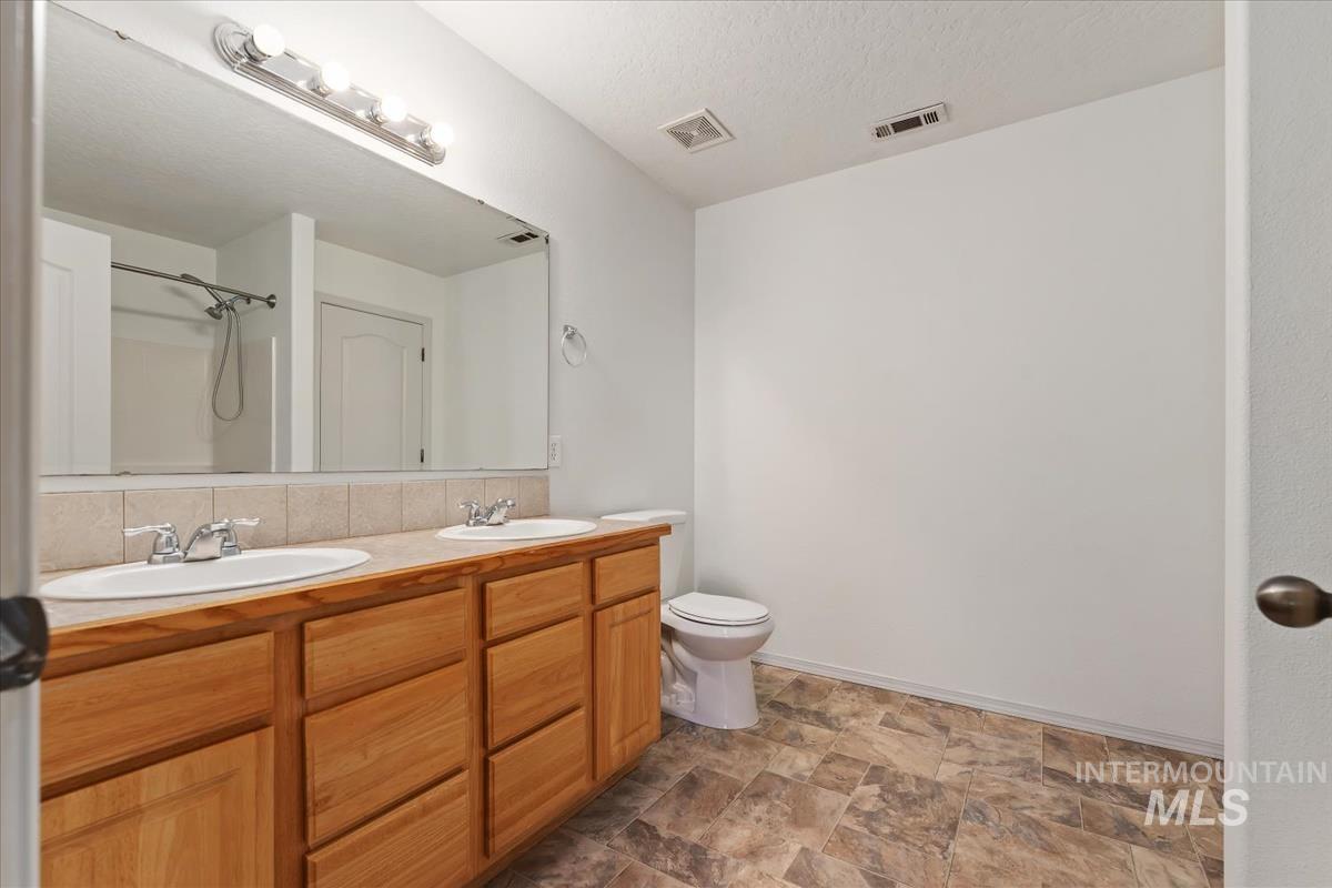 9547 W Shelborne, Boise, Idaho 83709, 3 Bedrooms, 2.5 Bathrooms, Residential For Sale, Price $405,000, 98982717