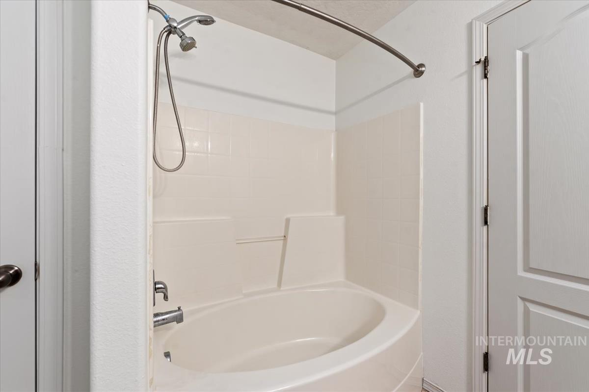 9547 W Shelborne, Boise, Idaho 83709, 3 Bedrooms, 2.5 Bathrooms, Residential For Sale, Price $405,000, 98982717