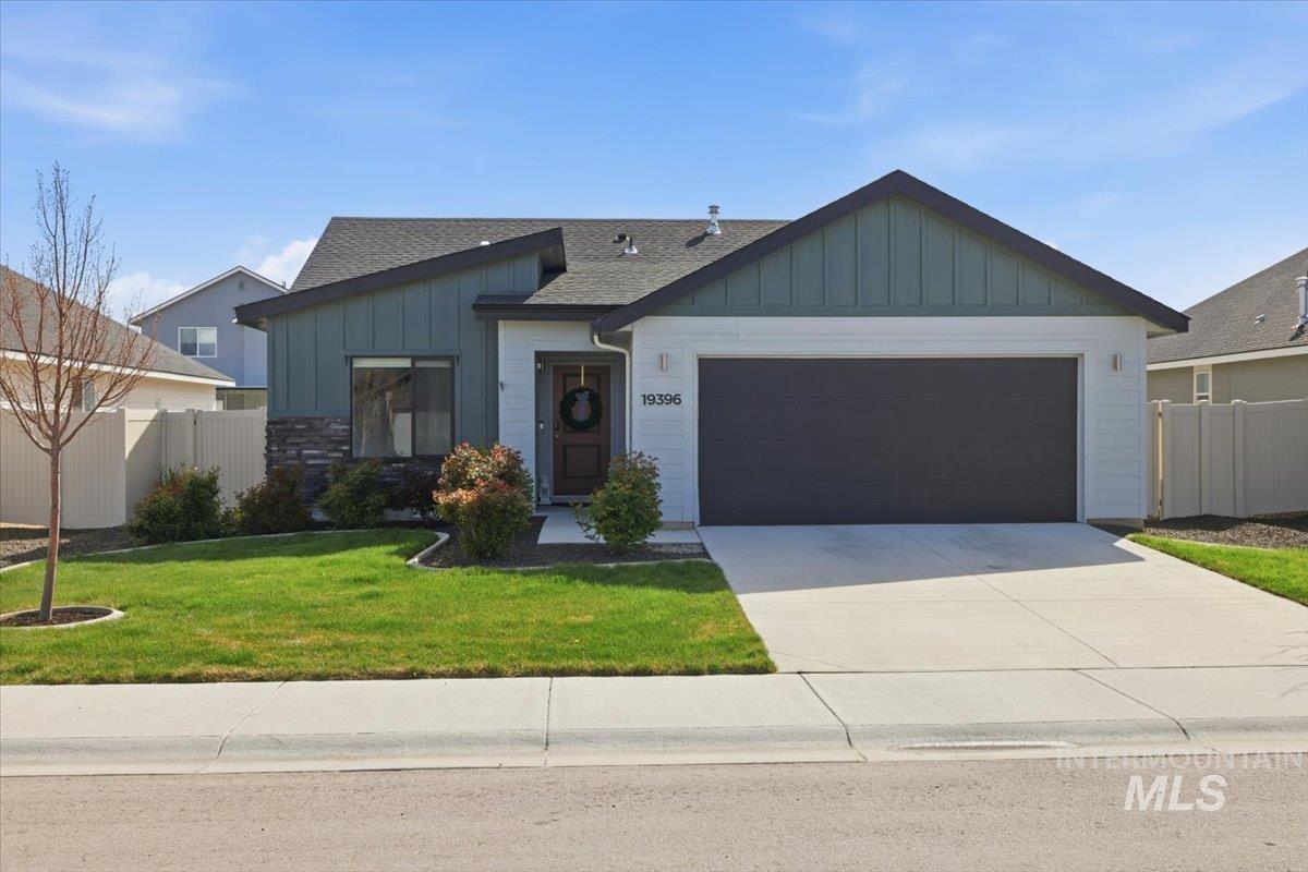 19396 Susquehanna Way, Caldwell, Idaho 83605, 3 Bedrooms, 2 Bathrooms, Residential For Sale, Price $404,900, 98982718