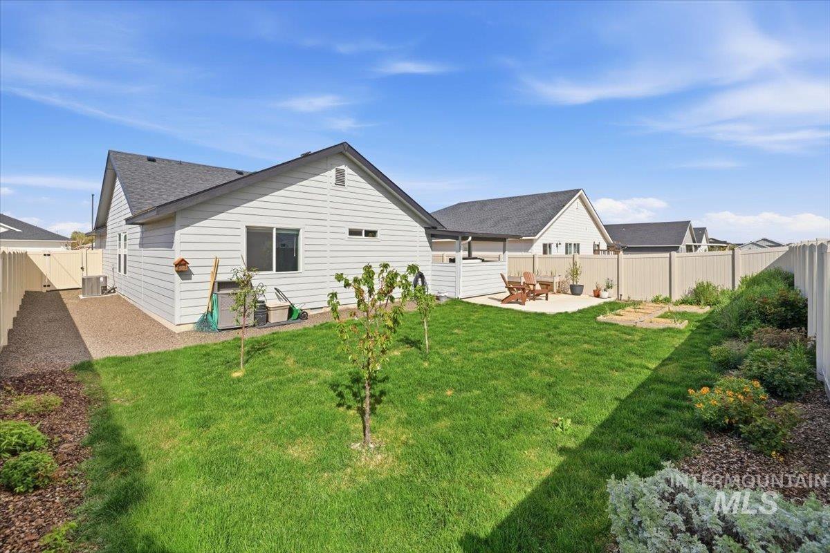 19396 Susquehanna Way, Caldwell, Idaho 83605, 3 Bedrooms, 2 Bathrooms, Residential For Sale, Price $379,900, 98982718
