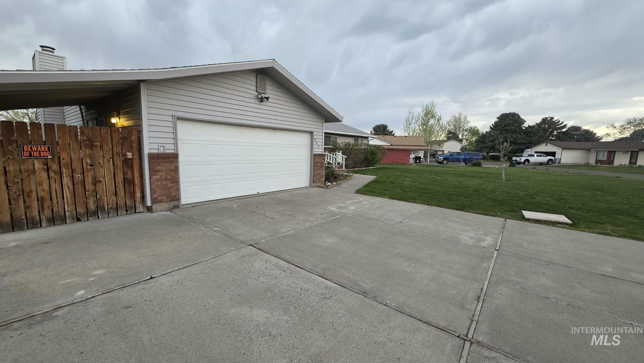 240 NW Wilson, Mountain Home, Idaho 83647, 3 Bedrooms, 2 Bathrooms, Residential For Sale, Price $349,000, 98982719