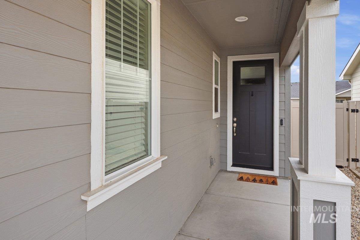 1273 E Fort Erie St, Kuna, Idaho 83634, 3 Bedrooms, 2 Bathrooms, Residential For Sale, Price $458,000, 98982720