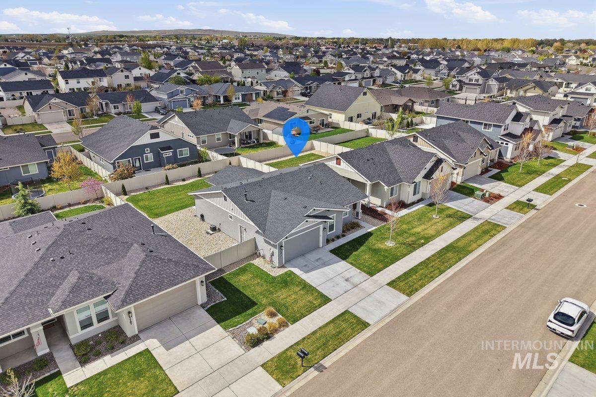 1273 E Fort Erie St, Kuna, Idaho 83634, 3 Bedrooms, 2 Bathrooms, Residential For Sale, Price $458,000, 98982720