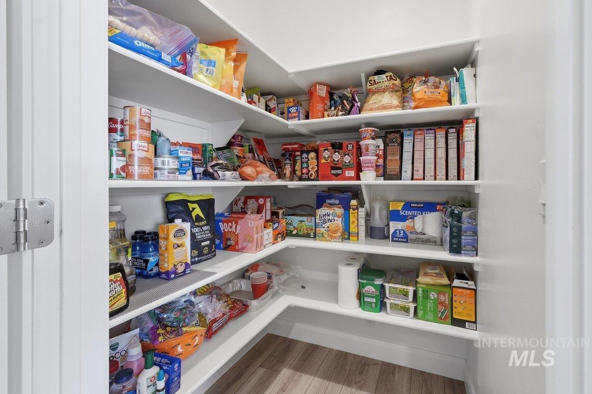 1273 E Fort Erie St, Kuna, Idaho 83634, 3 Bedrooms, 2 Bathrooms, Residential For Sale, Price $458,000, 98982720