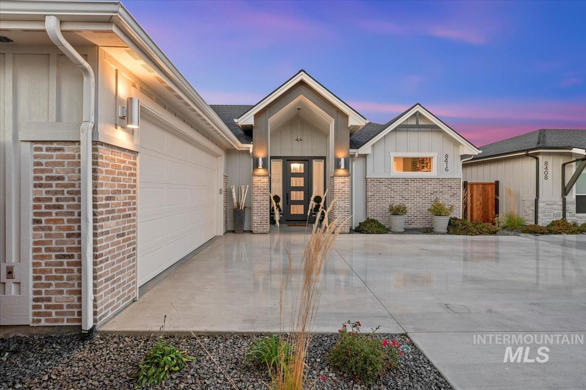 8416 W Meltwater Ln, Eagle, Idaho 83616, 3 Bedrooms, 2 Bathrooms, Residential For Sale, Price $585,000, 98982721