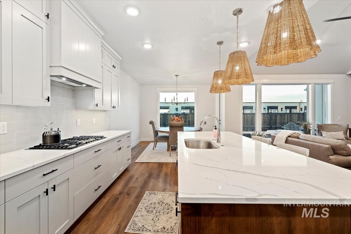 8416 W Meltwater Ln, Eagle, Idaho 83616, 3 Bedrooms, 2 Bathrooms, Residential For Sale, Price $585,000, 98982721