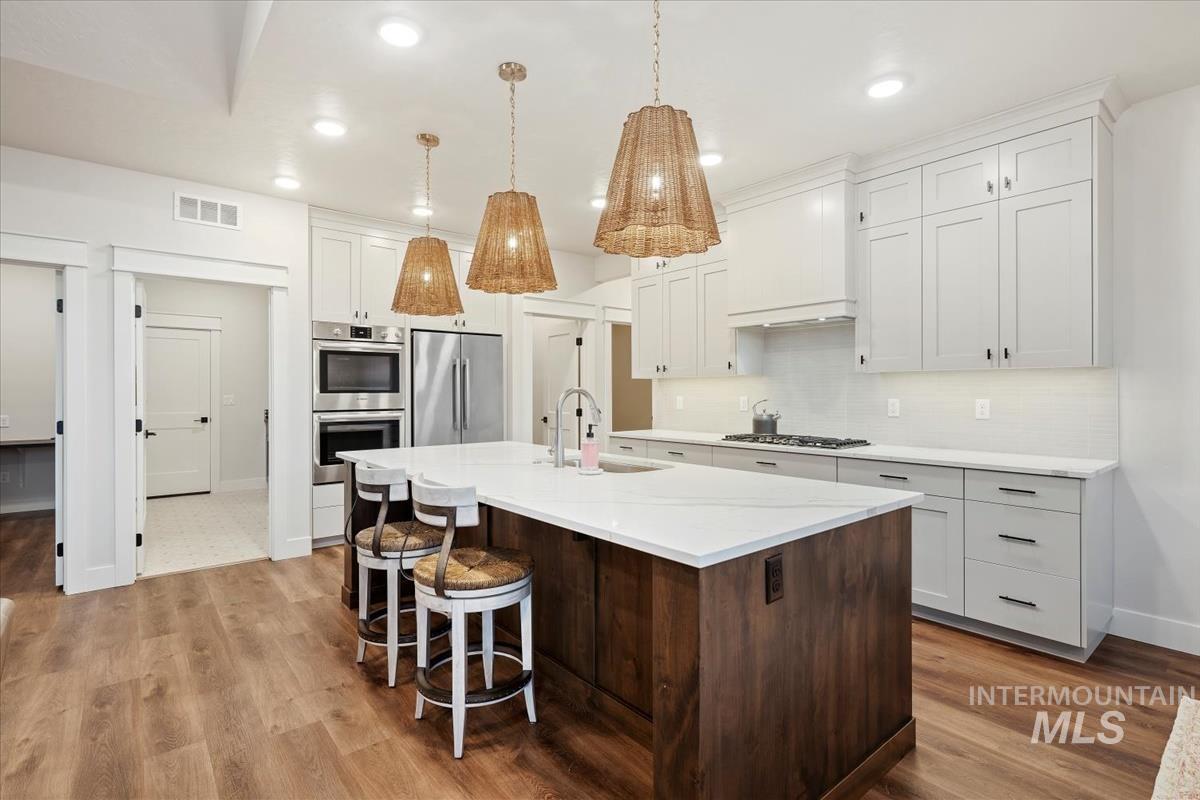 8416 W Meltwater Ln, Eagle, Idaho 83616, 3 Bedrooms, 2 Bathrooms, Residential For Sale, Price $585,000, 98982721