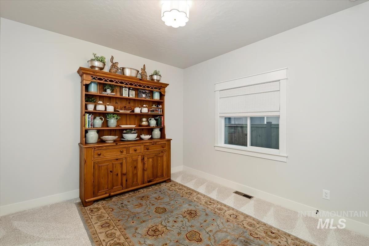 8416 W Meltwater Ln, Eagle, Idaho 83616, 3 Bedrooms, 2 Bathrooms, Residential For Sale, Price $585,000, 98982721