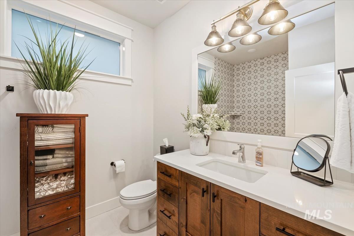 8416 W Meltwater Ln, Eagle, Idaho 83616, 3 Bedrooms, 2 Bathrooms, Residential For Sale, Price $585,000, 98982721