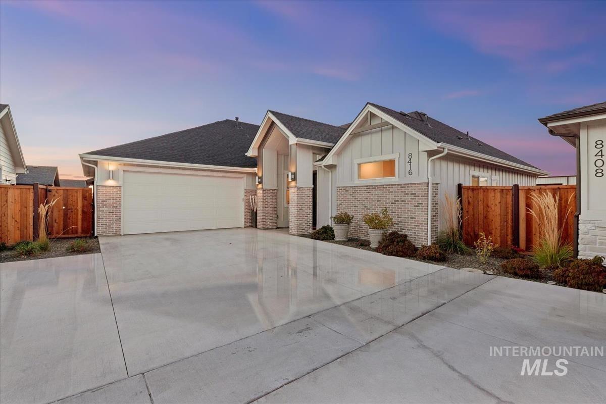 8416 W Meltwater Ln, Eagle, Idaho 83616, 3 Bedrooms, 2 Bathrooms, Residential For Sale, Price $585,000, 98982721