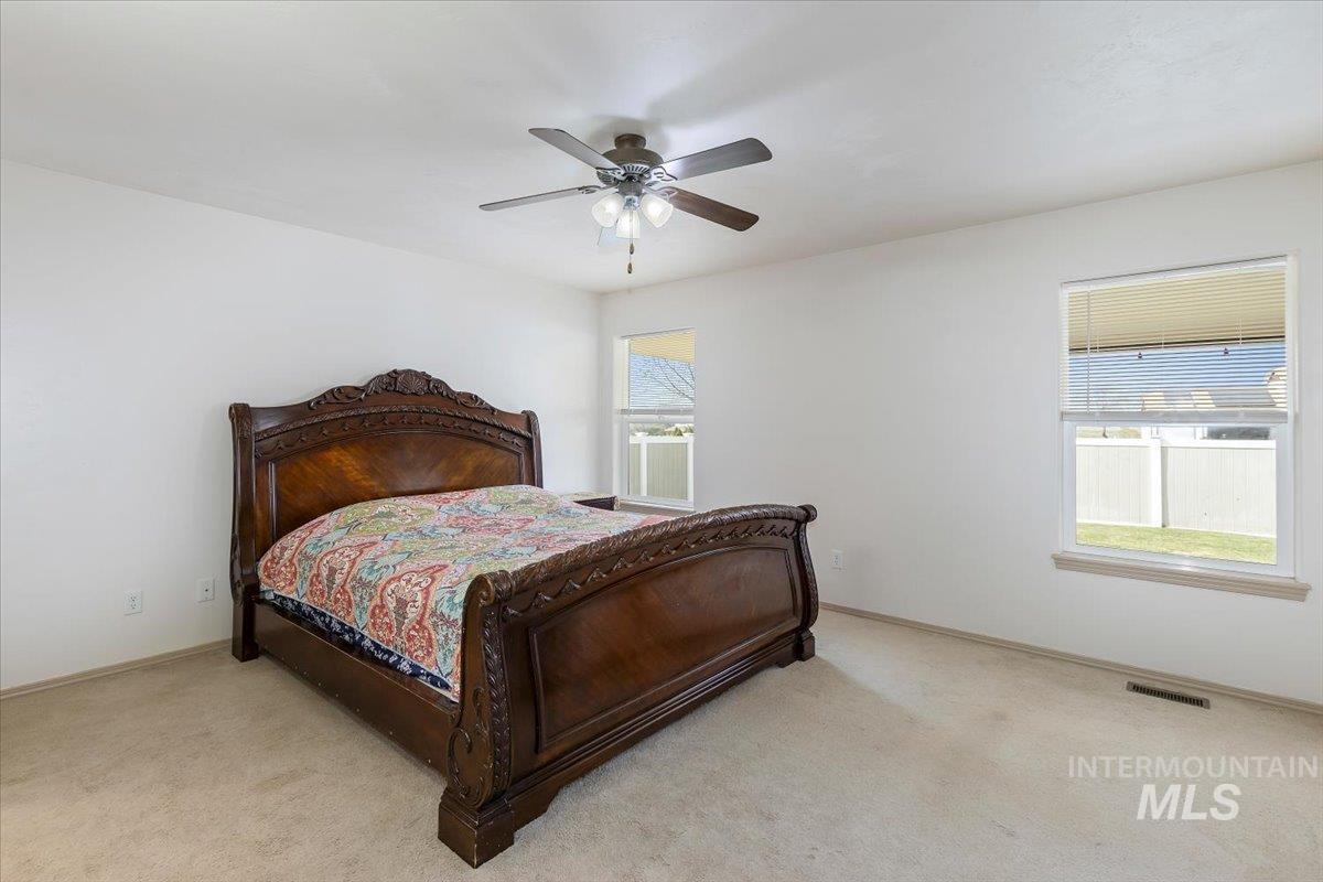 581 Creekside Way, Twin Falls, Idaho 83301, 3 Bedrooms, 2.5 Bathrooms, Residential For Sale, Price $395,000, 98982723