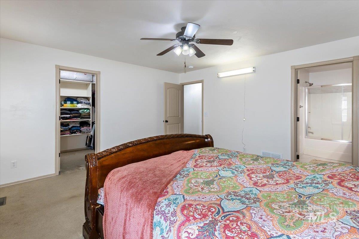 581 Creekside Way, Twin Falls, Idaho 83301, 3 Bedrooms, 2.5 Bathrooms, Residential For Sale, Price $395,000, 98982723