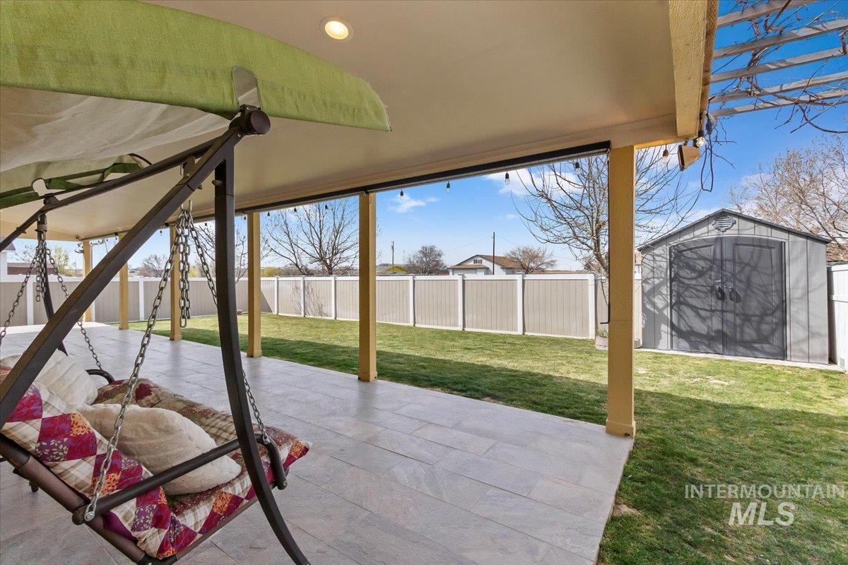 581 Creekside Way, Twin Falls, Idaho 83301, 3 Bedrooms, 2.5 Bathrooms, Residential For Sale, Price $395,000, 98982723